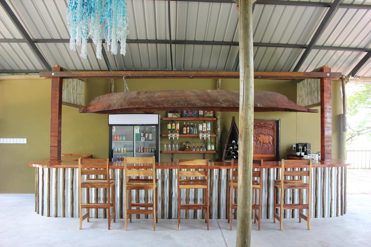 Caprivi Mutoya Lodge And Campsite カティマ・ムリロ エクステリア 写真