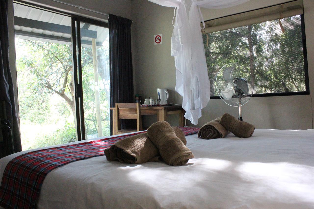 Caprivi Mutoya Lodge And Campsite カティマ・ムリロ エクステリア 写真