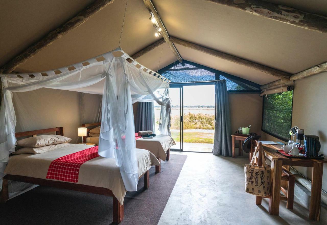 Caprivi Mutoya Lodge And Campsite カティマ・ムリロ エクステリア 写真