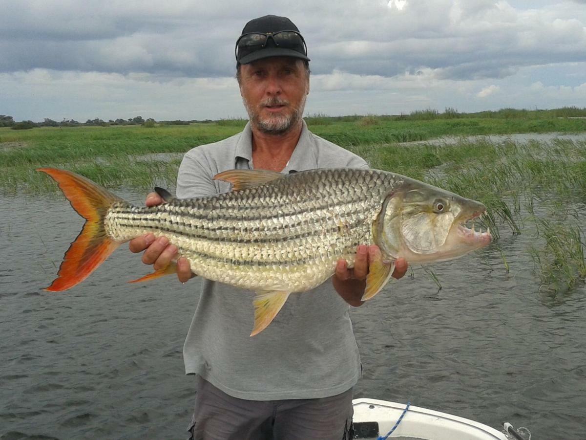 Caprivi Mutoya Lodge And Campsite カティマ・ムリロ エクステリア 写真